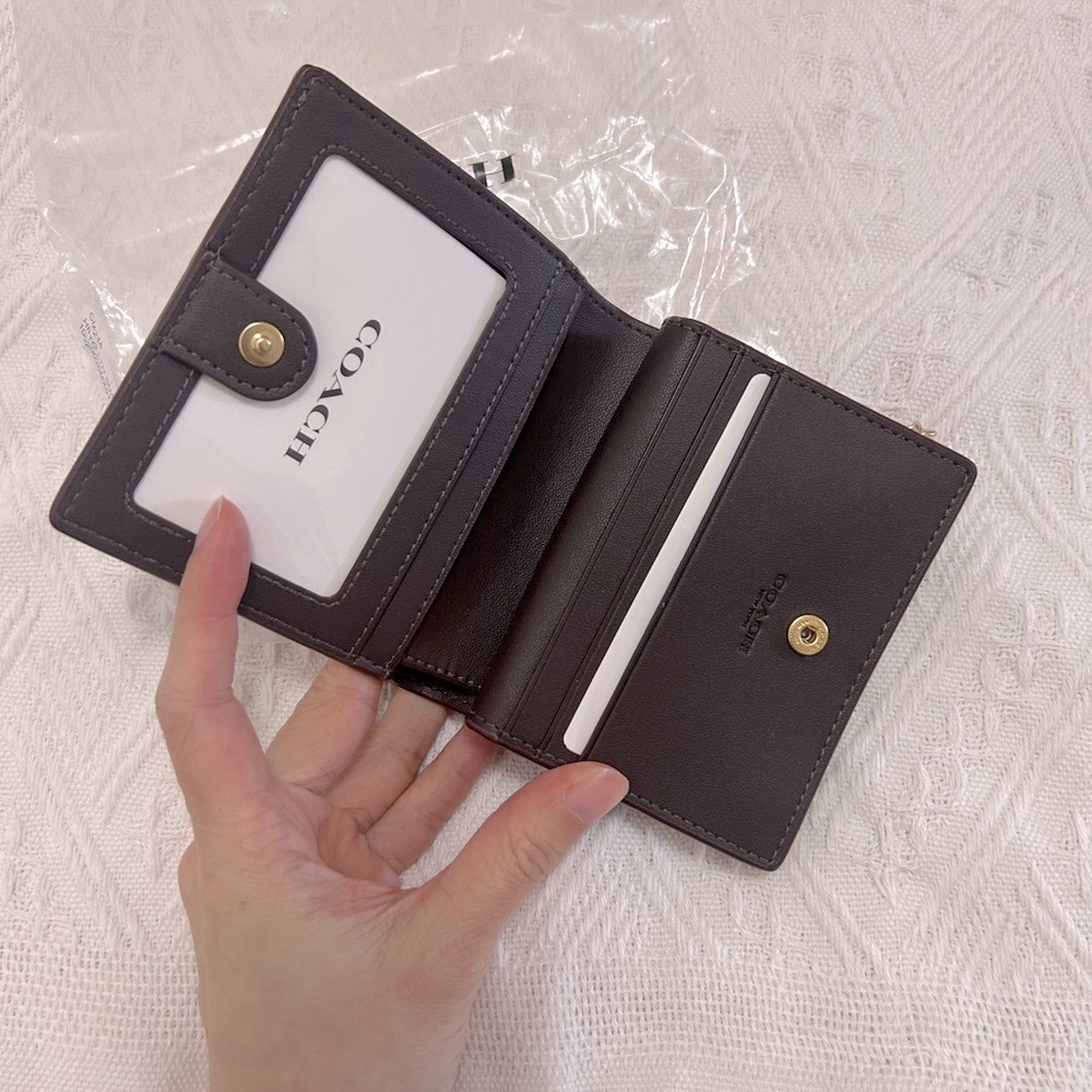 NWT💖Coach Snap Billfold Wallet With Coach Heritage Black Pebbled CM216 Gift - Picture 3 of 4